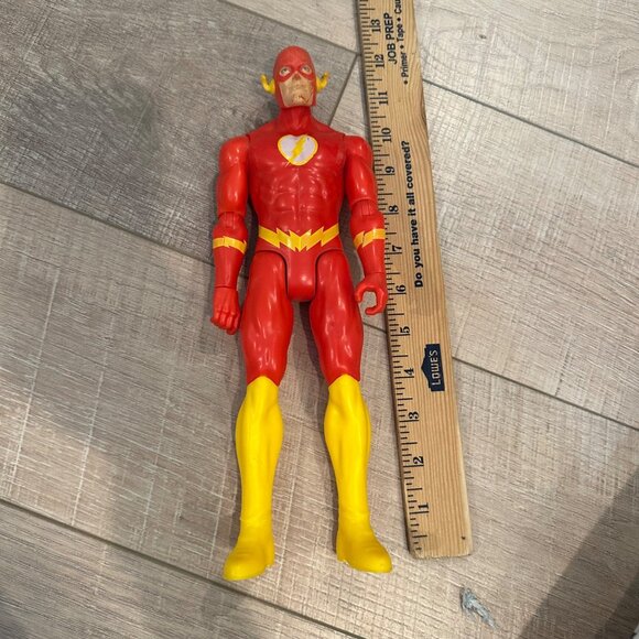 FLASH 12 INCH DOLL 2018 MATTEL - Picture 1 of 3